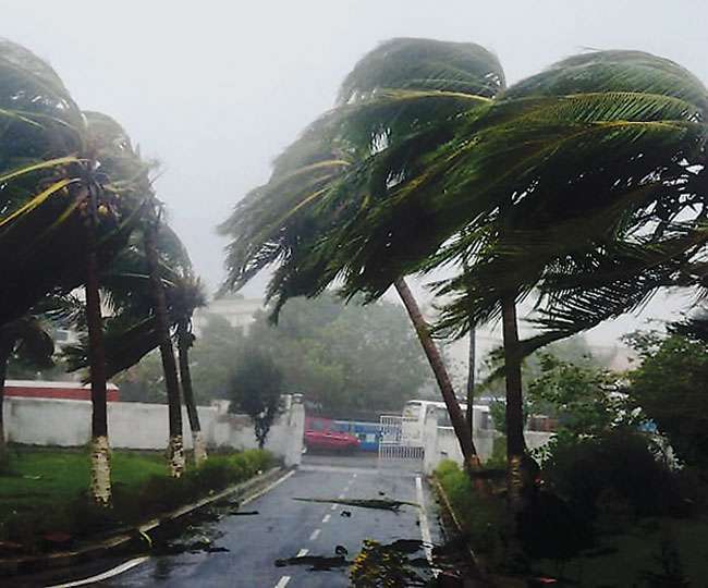 Mosam apdate :नजदीक आने वाली है आफत, मौसम विभाग ने किया अलर्ट, अगले 48 घंटे तूफान के साथ तेज बारिश के आसार